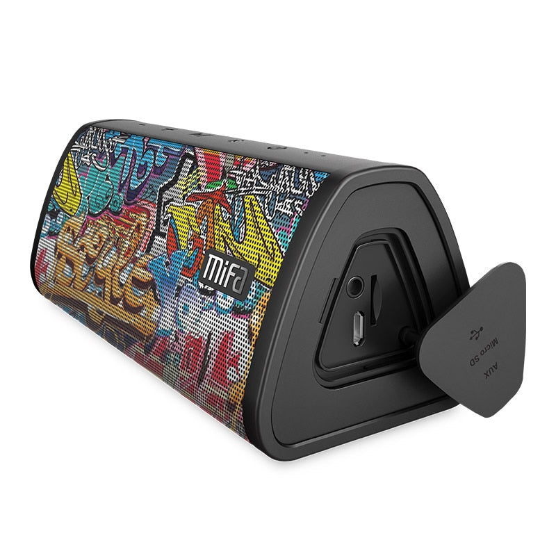 Bluetooth speaker surround sound