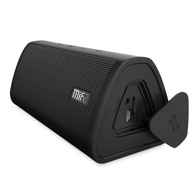 Bluetooth speaker surround sound